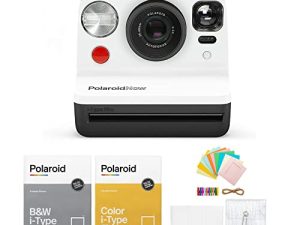 مجموعة كاميرا فورية من نوع Polaroid Originals Now Viewfinder i-Type (أبيض وأسود) مع مجموعة ملحقات فيلم فوري وأفلام B&W الفورية (4 عناصر)