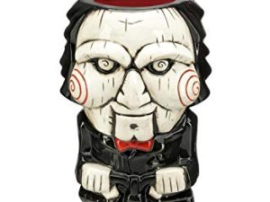كوب رعب من Geeki Tikis Saw Movie Geeki Tikis Billy The Puppet Horror Mug - Jigsaw Killer 19oz كوب قهوة أو شاي من السيراميك